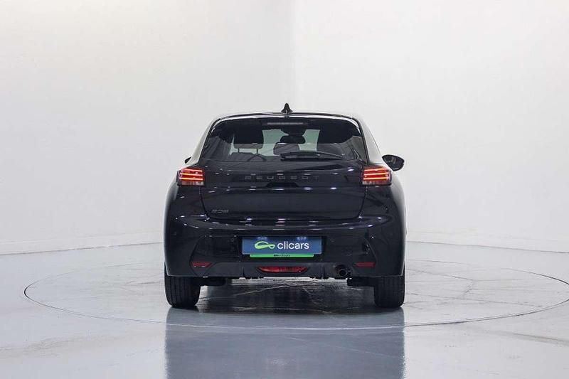 Usado Peugeot 208 Allure 102 CV (75 kW) 2025 Negro Utilitario