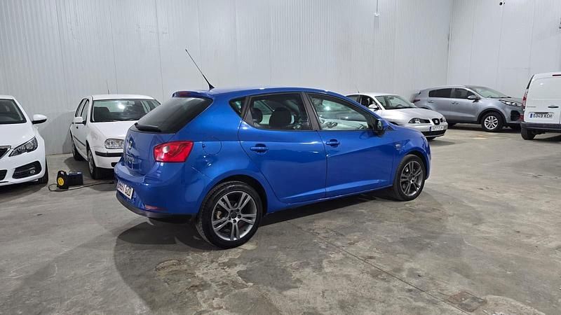 Usado Seat Ibiza Style 105 CV (77 kW) 2010 Azul Berlina