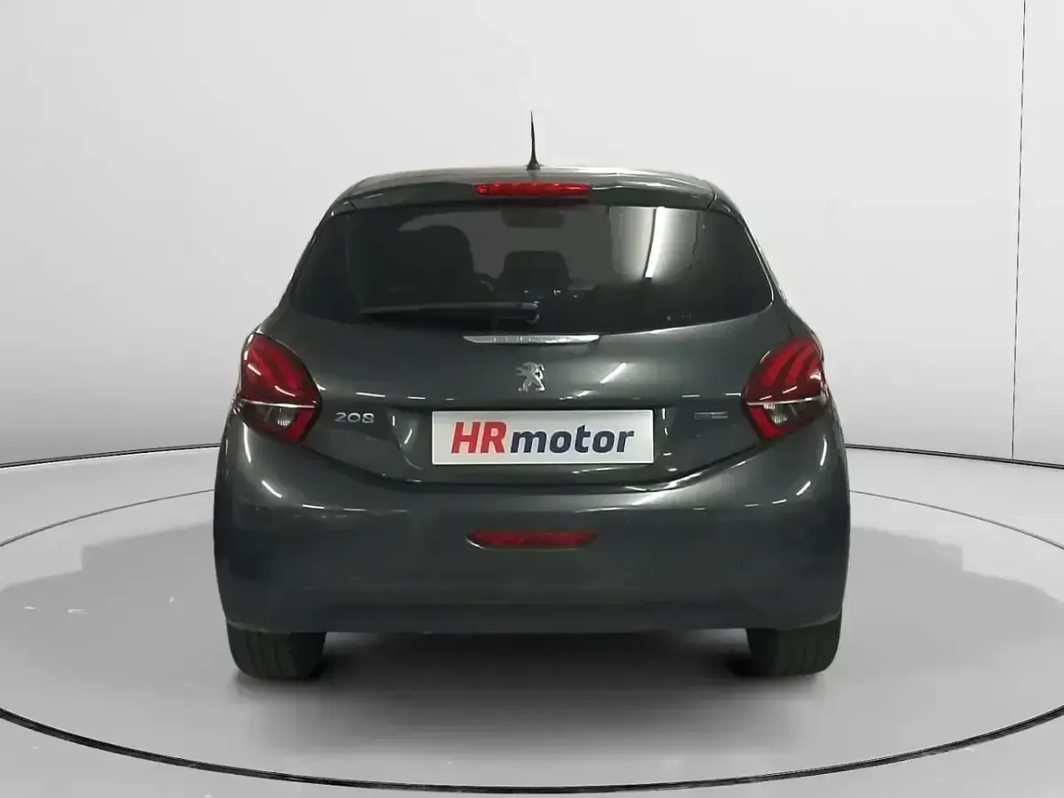 Usado Peugeot 208 Allure 82 CV (60 kW) 2017 Gris Utilitario
