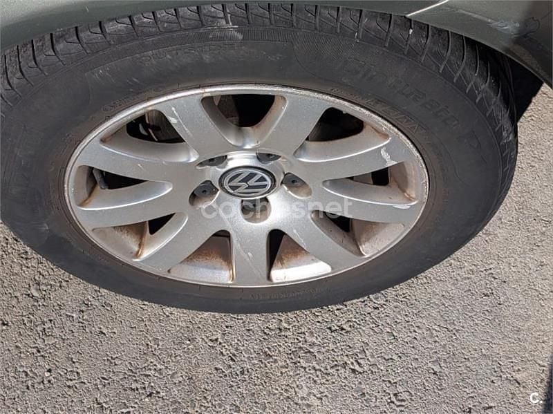 Usado VW Passat Trendline 130 CV (95 kW) 2002 Verde Berlina