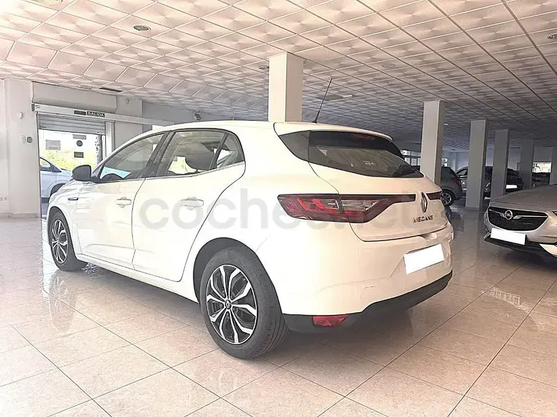 Usado Renault Mégane Business 116 CV (85 kW) 2019 Blanco Berlina