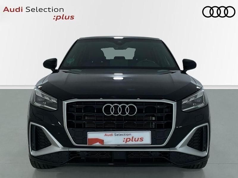 Usado Audi Q2 Ambiente 150 HP (110 kW) 2025 Preto SUV