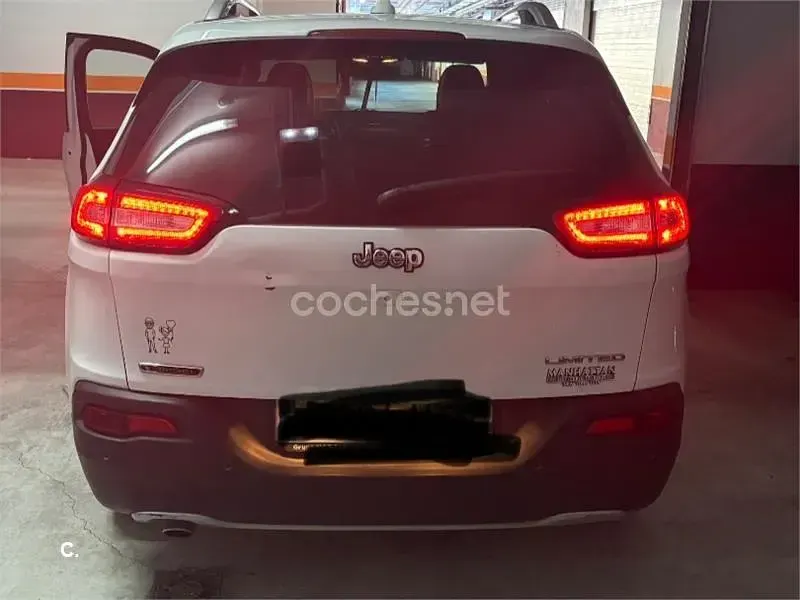 Usado Jeep Cherokee Limited 140 CV (102 kW) 2013 Blanco SUV