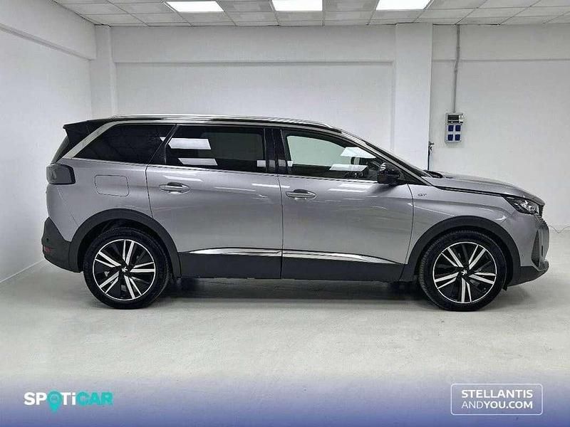 Usado Peugeot 5008 GT 182 CV (133 kW) 2021 Negro SUV