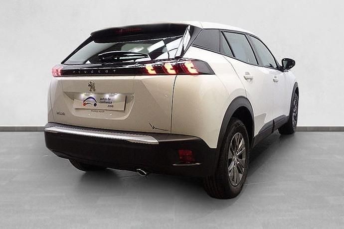 Usado Peugeot 2008 Active 110 CV (80 kW) 2021 SUV