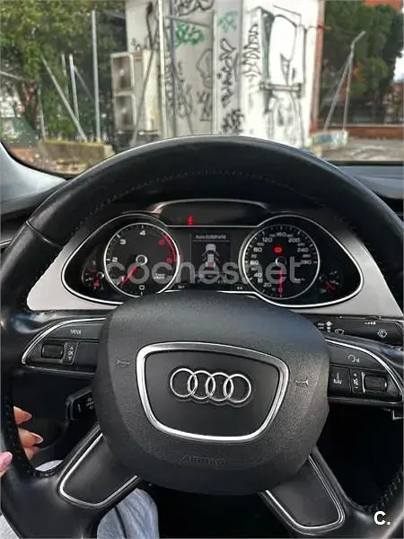 Usado Audi A4 177 CV (130 kW) 2012 Azul Berlina