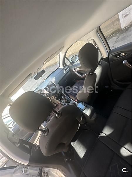 Usado Peugeot 2008 Active 92 CV (67 kW) 2014 Blanco SUV