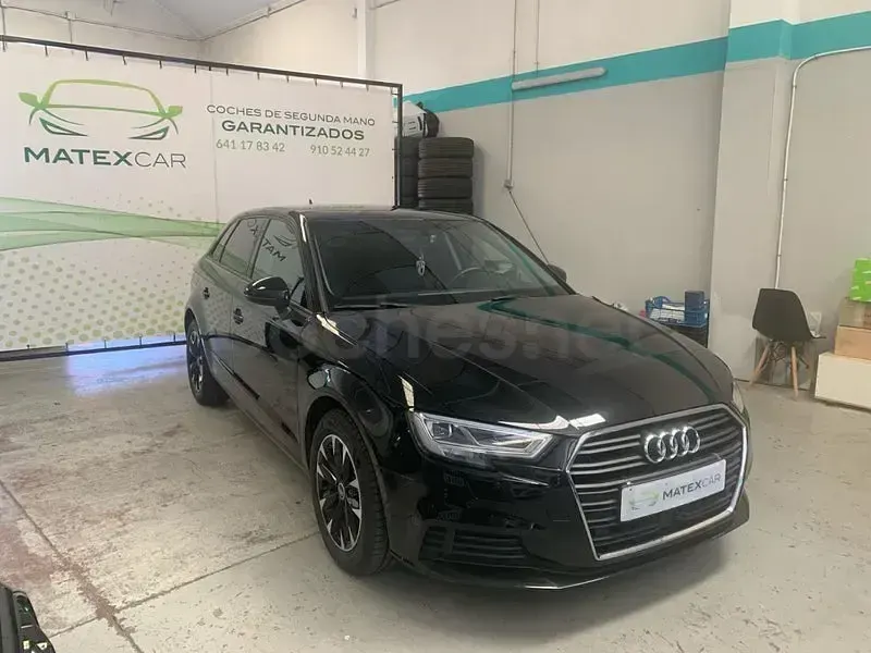 Usado Audi A3 Advanced Plus 150 CV (110 kW) 2020 Negro Berlina