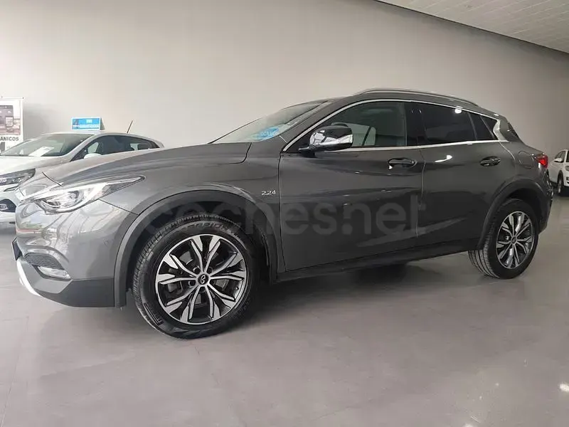 Usado Infiniti QX30 Premium 170 CV (125 kW) 2019 Gris / plata SUV