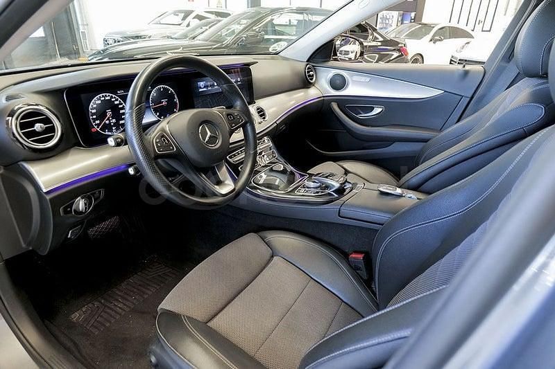 Usado Mercedes E220 196 CV (144 kW) 2017 Gris Berlina