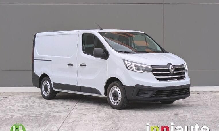 Usado Renault Trafic 130 CV (95 kW) 2023 Blanco Monovolumen