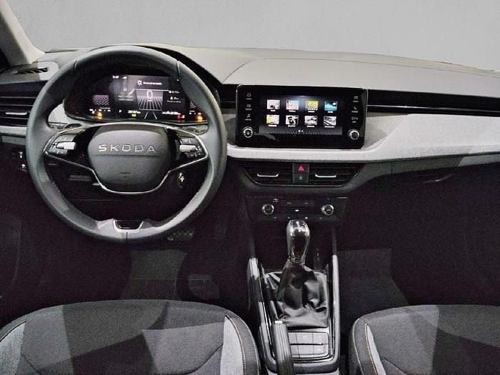 Usado Skoda Kamiq Selection 115 CV (84 kW) 2025 Blanco SUV