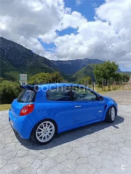 Usado Renault Clio II 200 CV (147 kW) 2007 Azul Berlina