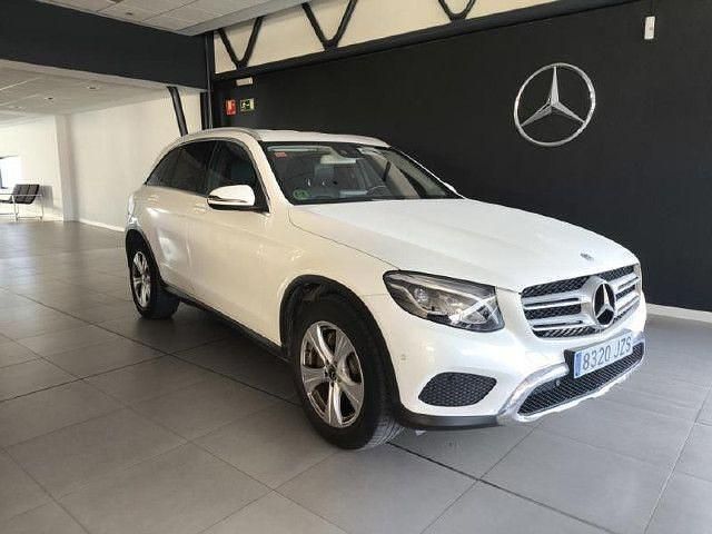 Usado Mercedes GLC220 AMG line 170 CV (125 kW) 2017 Blanco SUV