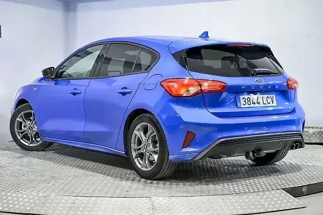 Usado Ford Focus ST-Line 125 CV (91 kW) 2019 Azul Utilitario