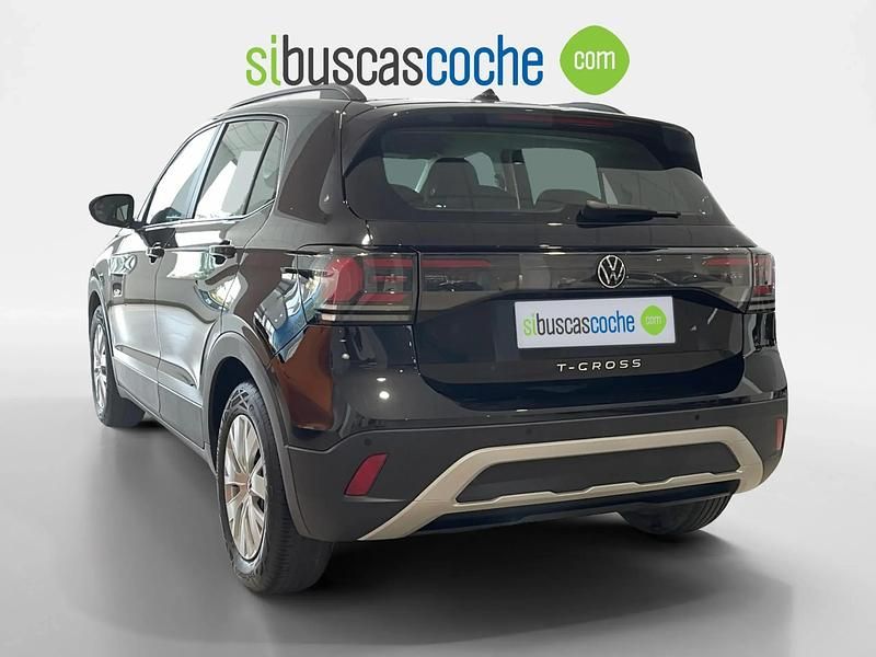 Usado VW T-Cross Advance 95 CV (69 kW) 2024 Negro SUV
