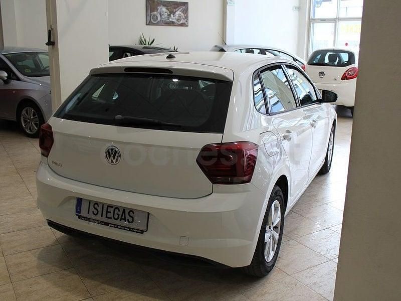 Usado VW Polo Advance 95 CV (69 kW) 2018 Blanco Utilitario