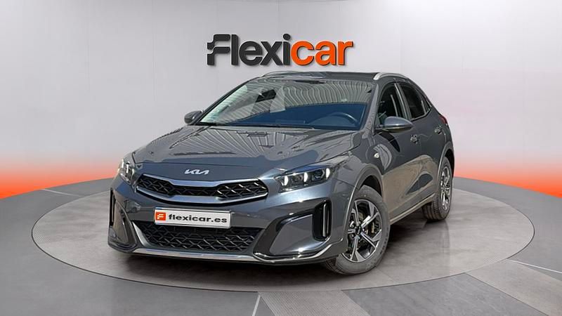 Usado Kia XCeed 101 CV (74 kW) 2024 Gris SUV