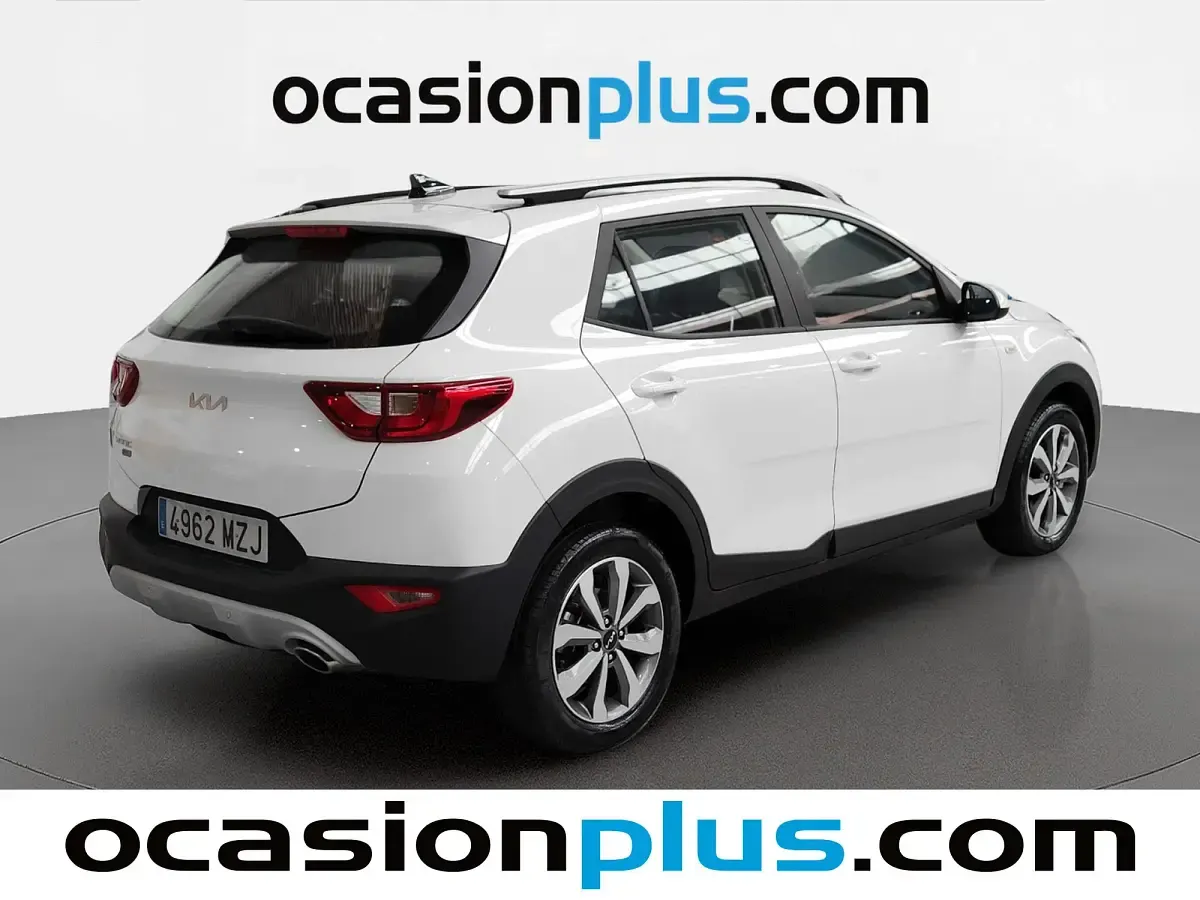 Usado Kia Stonic 100 CV (73 kW) 2025 Blanco SUV