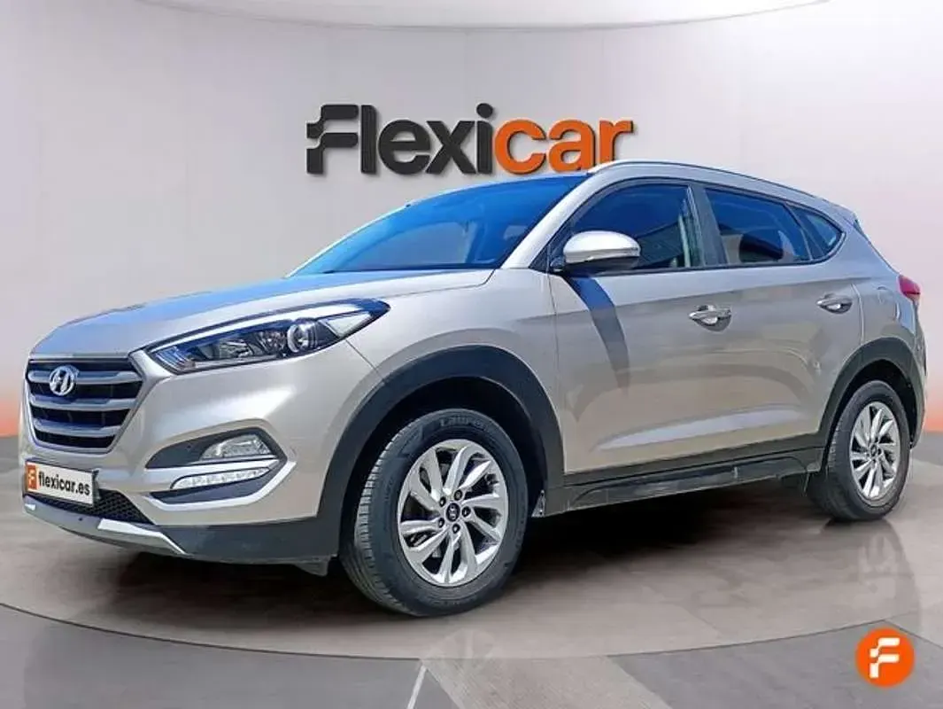 Usado Hyundai Tucson 132 CV (97 kW) 2018 Gris SUV