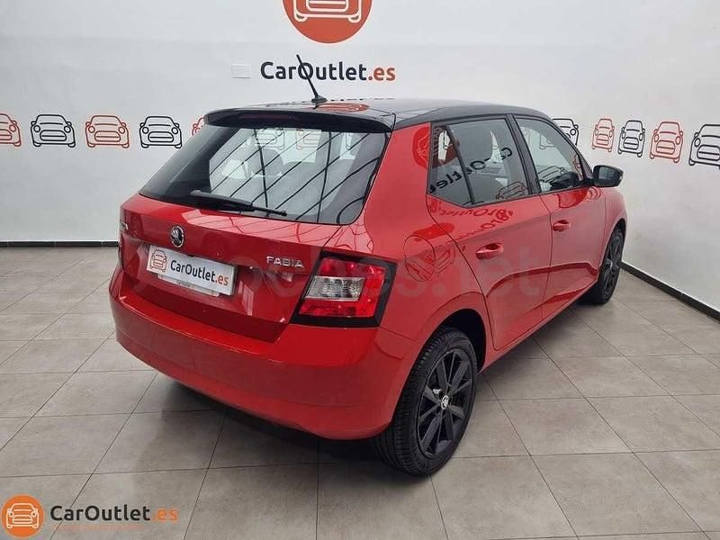 Usado Skoda Fabia Ambition 75 CV (55 kW) 2018 Rojo Berlina