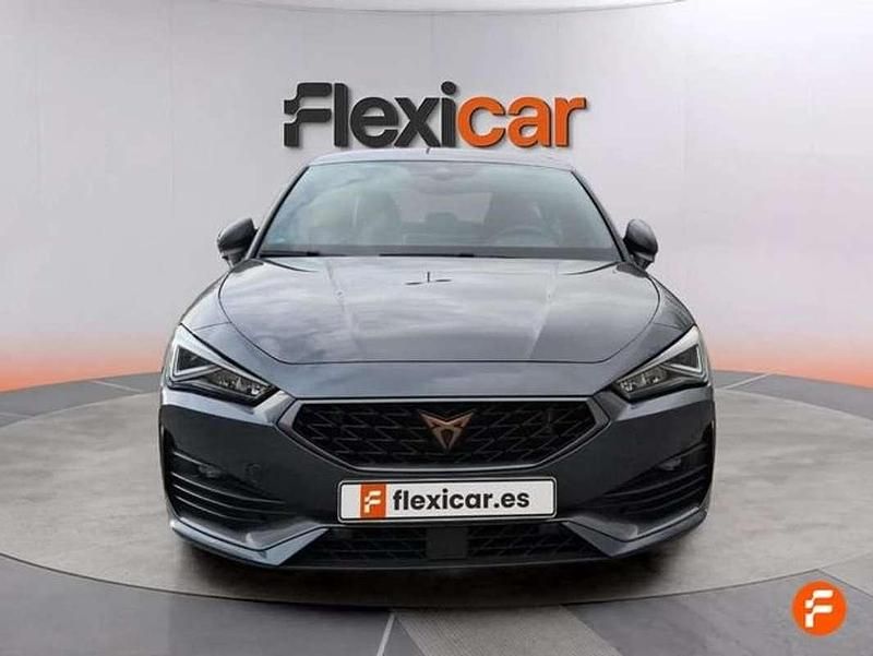 Usado Cupra Leon 190 CV (139 kW) 2023 Gris Utilitario