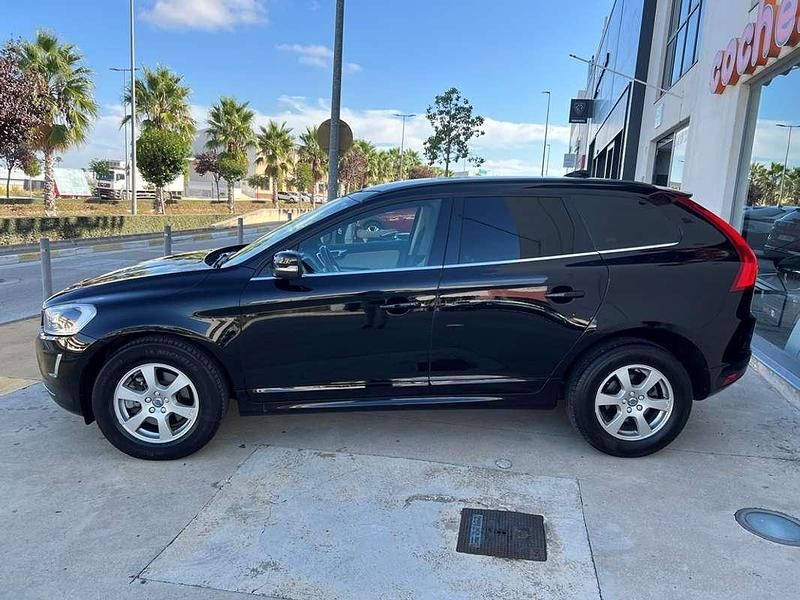 Usado Volvo XC60 Momentum 190 CV (139 kW) 2017 Negro SUV