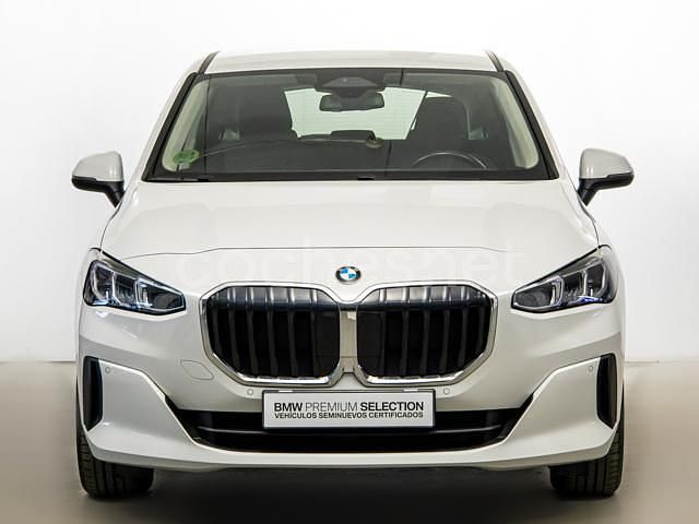 Usado BMW 218 150 CV (110 kW) 2024 Blanco Familiar