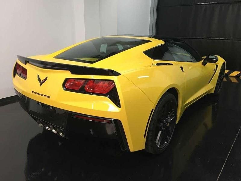 Usado Chevrolet Corvette 460 CV (338 kW) 2016 Amarillo Coupe
