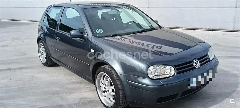 Usado VW Golf IV GTI 150 CV (110 kW) 2002 Gris / plata Berlina
