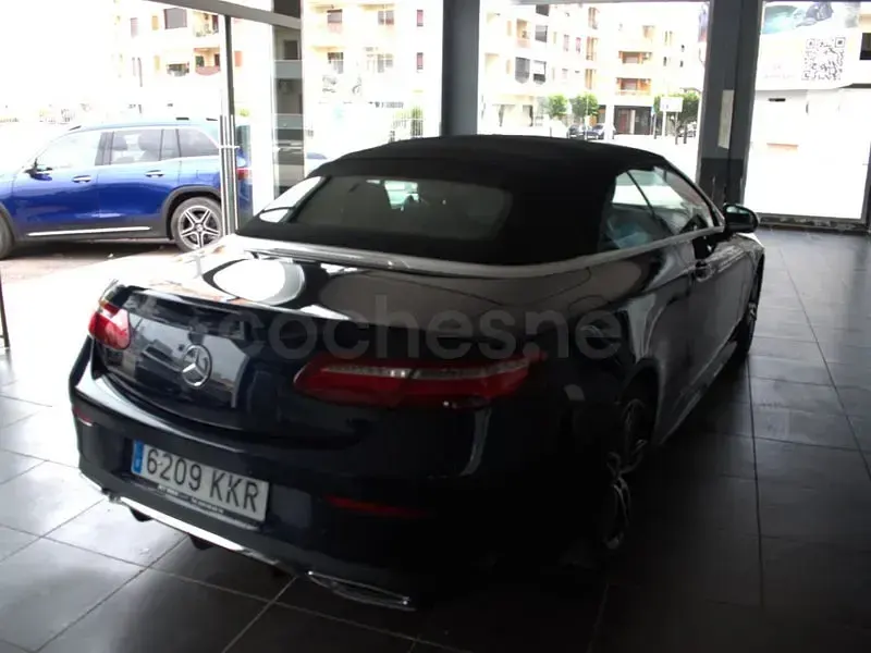 Usado Mercedes E220 194 CV (142 kW) 2018 Azul Descapotable