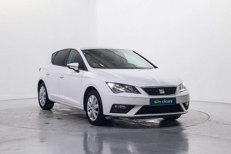 Usado Seat Leon Reference 116 CV (85 kW) 2020 Blanco Utilitario