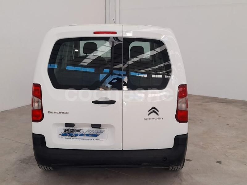 Usado Citroën Berlingo Feel 76 CV (55 kW) 2019 Blanco Monovolumen