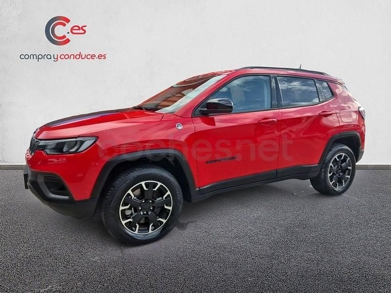 Usado Jeep Compass Trailhawk 240 CV (176 kW) 2023 Rojo SUV