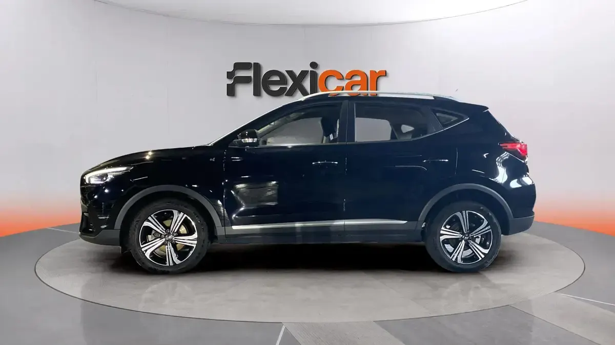 Usado MG ZS Comfort 106 CV (77 kW) 2022 Negro SUV