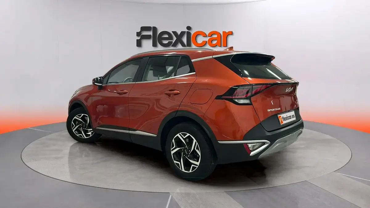 Usado Kia Sportage 150 CV (110 kW) 2022 Naranja SUV