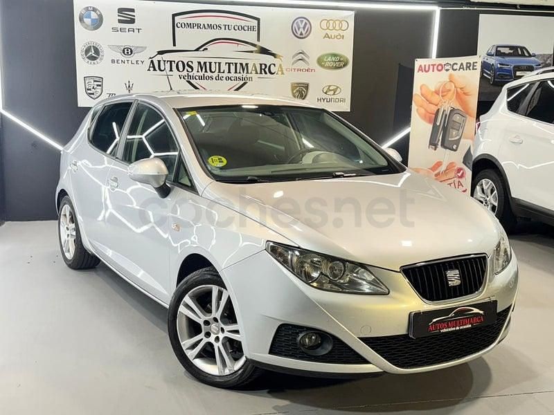 Usado Seat Ibiza Style 105 CV (77 kW) 2012 Gris / plata Berlina