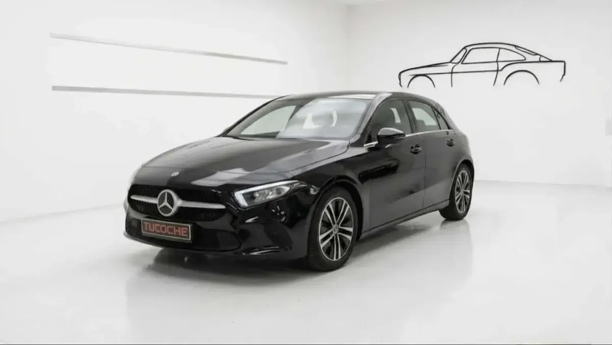 Usado Mercedes A180 Advanced 136 CV (100 kW) 2022 Negro Berlina