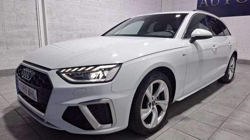 Usado Audi A4 S-Line 150 CV (110 kW) 2023 Blanco Familiar