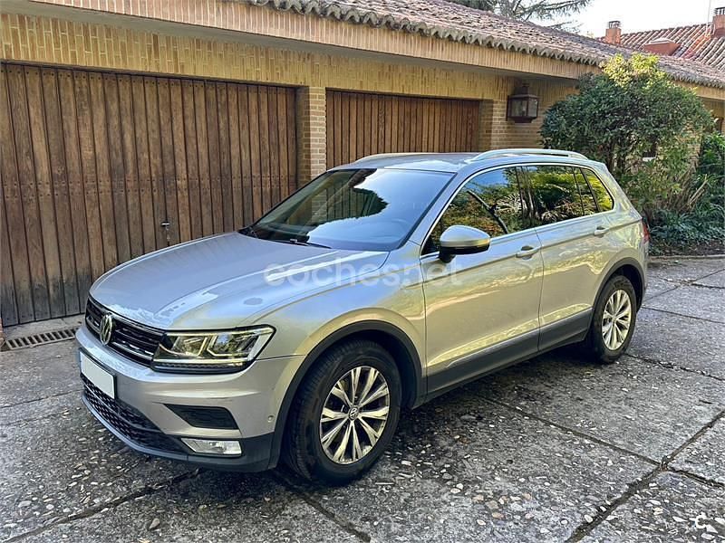 Gris / plata Usado 2017 VW Tiguan Advance SUV | 18.900 € (Super precio) - Imagen 1/4