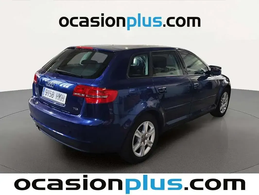 Usado Audi A3 Sportback Attraction 105 CV (77 kW) 2012 Azul Utilitario
