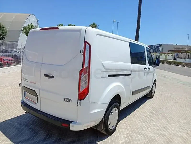 Usado Ford Transit Custom Nugget 130 CV (95 kW) 2022 Blanco Monovolumen