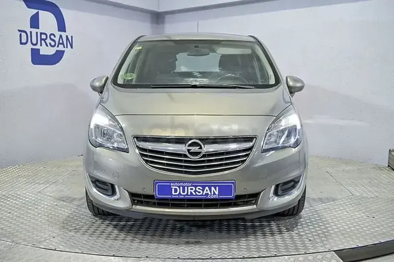 Usado Opel Meriva Selective 140 CV (102 kW) 2015 Marrón Monovolumen
