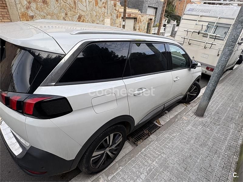 Usado Peugeot 5008 Allure 130 CV (95 kW) 2023 Blanco SUV