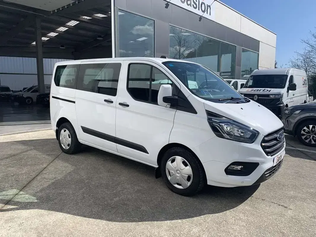 Usado Ford Transit Custom Trend 125 CV (91 kW) 2021 Blanco Familiar
