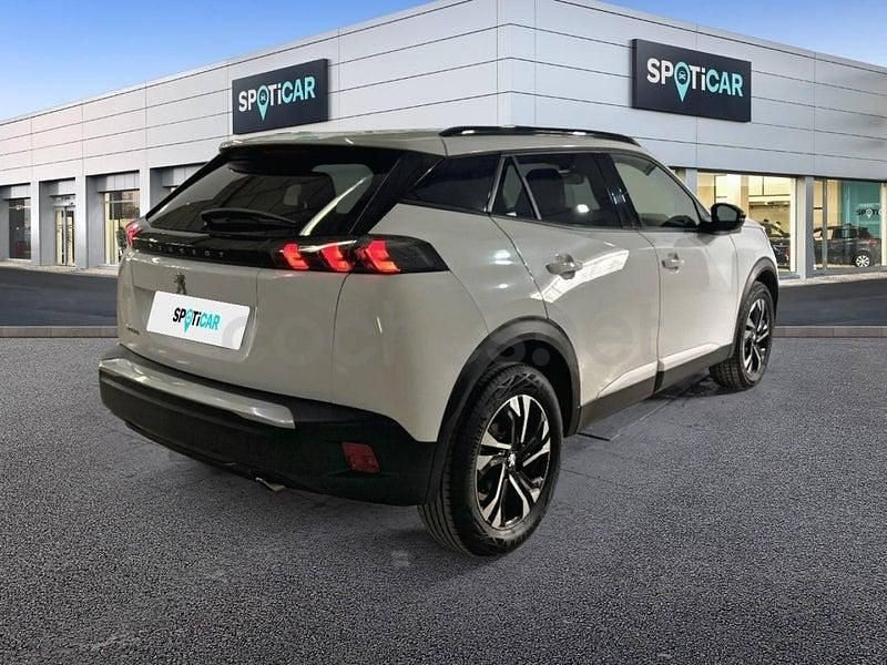 Usado Peugeot 2008 Allure 110 CV (80 kW) 2022 Blanco SUV