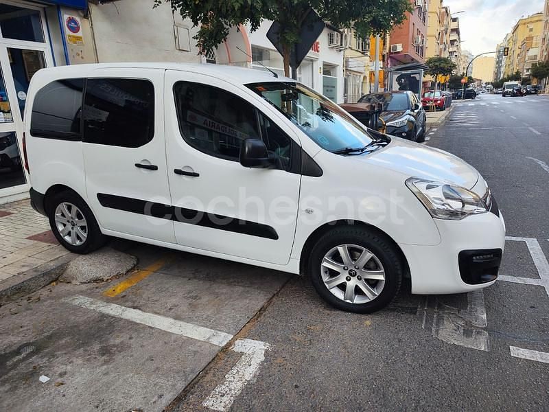 Usado Citroën Berlingo Live 102 CV (75 kW) 2019 Blanco Monovolumen