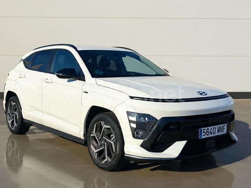 Blanco Usado 2024 Hyundai Kona N Line SUV | 22.700 € (Un poco caro) - Imagen 1/4