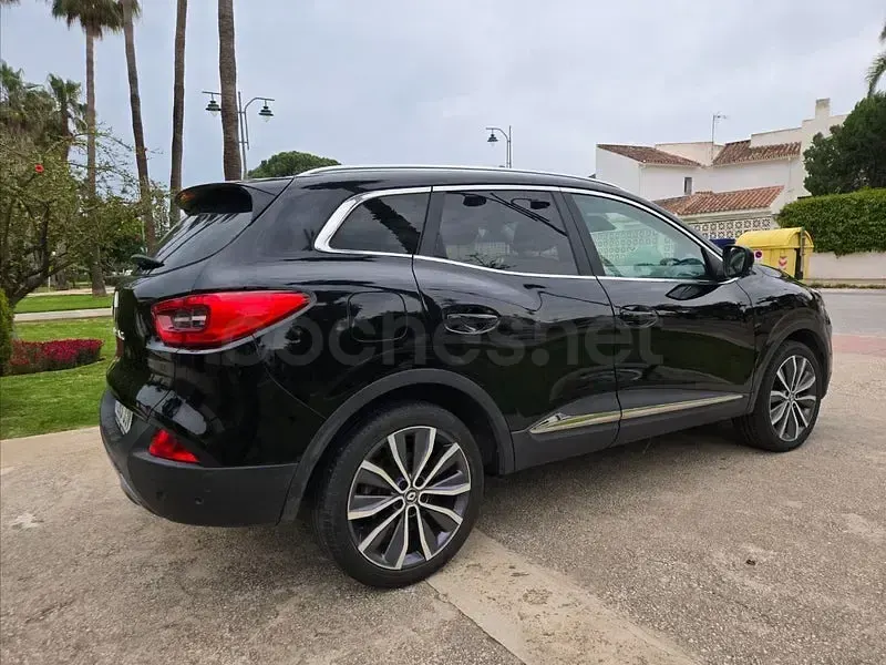 Usado Renault Kadjar Zen 130 CV (95 kW) 2015 Negro SUV