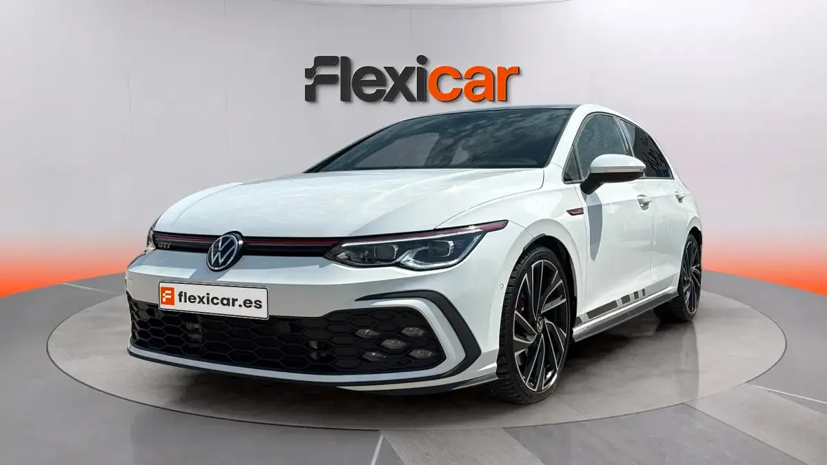 Usado VW Golf VII GTI 245 CV (180 kW) 2021 Blanco Utilitario